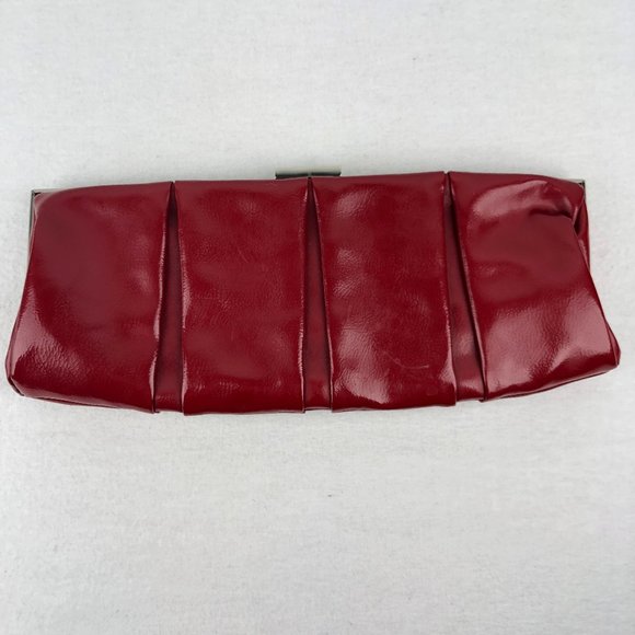 Express red snap clutch - Picture 1 of 3